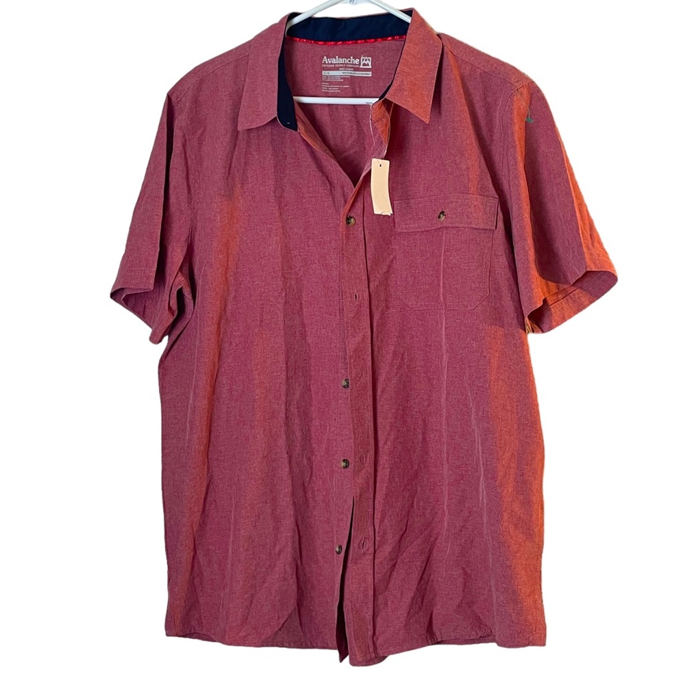 Avalanche NWT button down shirt L